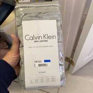 Calvin Klein 4 Briefs
